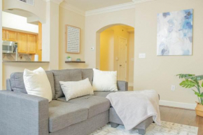Buckhead Suite Steps Away from Phipps Plaza